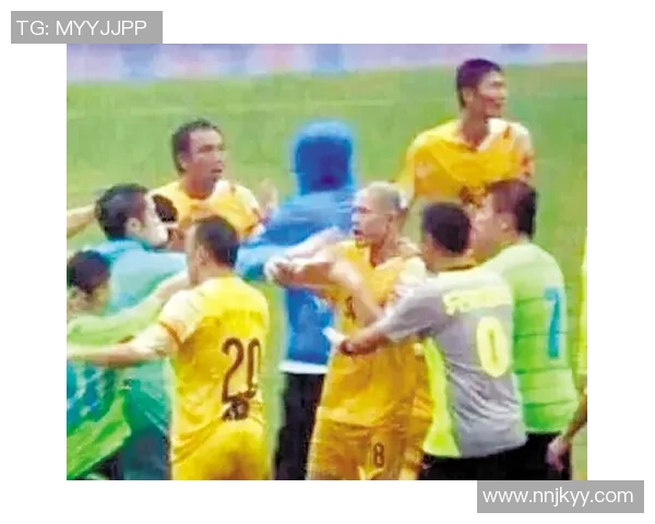 1场友谊赛变武打片！超40人剧烈抵触：美国球员遭对手围殴